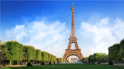 Dân phản đối chặt cây, Pháp hủy kế hoạch xây nhà quanh tháp Eiffel