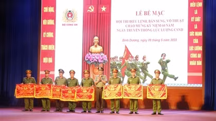 Bế mạc hội thi điều lệnh, bắn súng, võ thuật bảng thi số 7