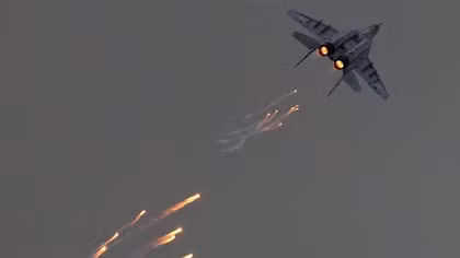 Phi công Nga bắn rơi MiG-29 Ukraine trong trận không chiến ở miền Đông