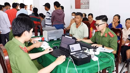 Công an các tỉnh miền Tây với "chiến dịch 90 ngày đêm"