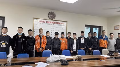 Tạm giữ 18 thanh thiếu niên trong vụ hỗn chiến tại Hà Đông