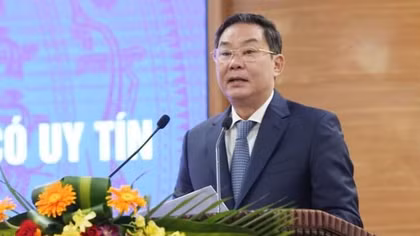Ông Chu Ngọc Anh có trách nhiệm "bàn giao công việc" cho ông Lê Hồng Sơn