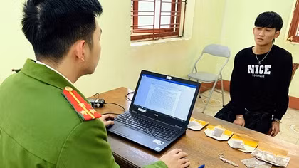 Bắt đối tượng rao bán ma tuý trên facebook với tên “Tô Lào Cai”