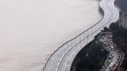 Bảy người chết trong cơn mưa "nhấn chìm" Seoul