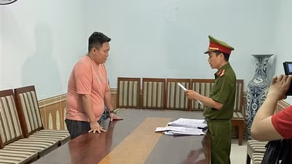 Giả khách hàng thuê hàng loạt ôtô rồi đem đi cầm cố