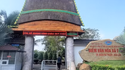 Điểm sinh hoạt văn hóa... thành khu du lịch bán vé