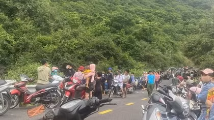 Tìm thấy thi thể nam sinh mất tích do trượt chân rơi xuống suối