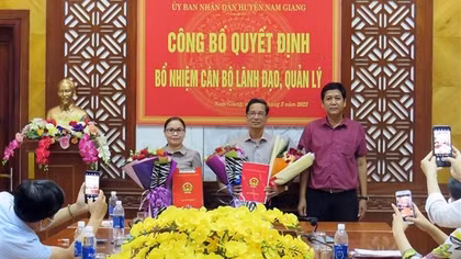 Nữ cán bộ 8X được bổ nhiệm làm Giám đốc Ban Quản lý rừng phòng hộ tại Quảng Nam