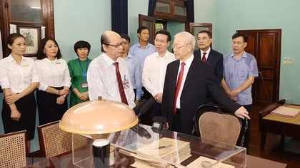 'Học tập và làm theo Bác Hồ là nhiệm vụ quan trọng, thường xuyên'