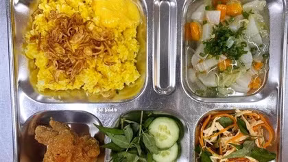 Phát hiện 3 loại vi khuẩn trong 2 mẫu thực phẩm gây ngộ độc hàng trăm học sinh