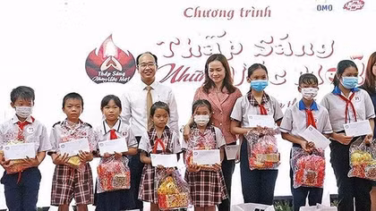 Hỗ trợ 13 tỷ đồng tặng hàng nghìn trẻ em có hoàn cảnh khó khăn