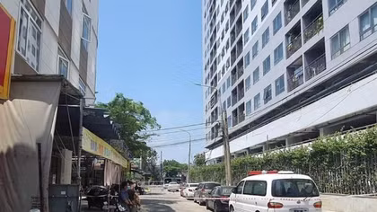 Một người nước ngoài rơi từ tầng 18 chung cư cao cấp