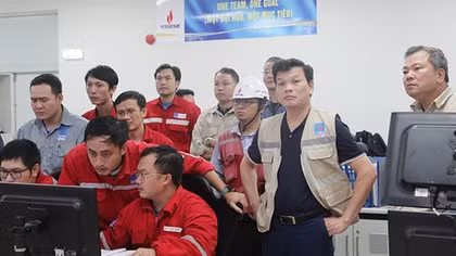 Tổ máy số 2 Nhà máy Nhiệt điện Thái Bình 2 hòa lưới điện đồng bộ bằng dầu lần đầu thành công
