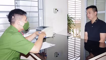 Đấu tranh mạnh với tội phạm “tín dụng đen”