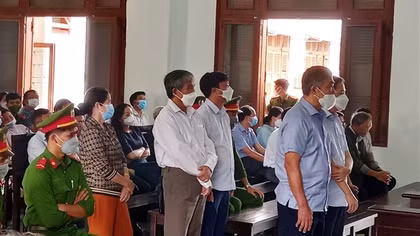 Tiếp tục xét xử nguyên phó Chủ tịch tỉnh Phú Yên cùng 4 đồng phạm