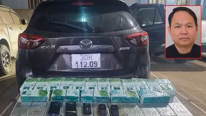 Truy bắt đối tượng vận chuyển 22 bánh heroin dùng súng chống trả Công an