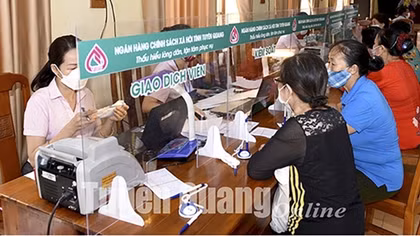 “Đòn bẩy” giúp hộ nghèo vươn lên