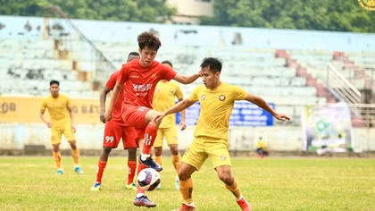 Lê Minh Bình lần đầu "nổ súng" tại Cup Hoa Lư 2022