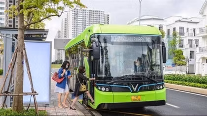 Hà Nội mở thêm tuyến buýt điện thứ 4