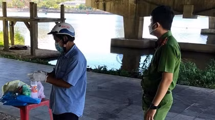 Điều tra nguyên nhân người đàn ông tử vong, thi thể nổi trên sông Hương