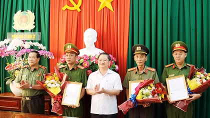 Giữ bình yên ở thành phố trung tâm châu thổ Cửu Long