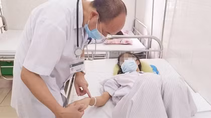Sốt xuất huyết tiếp tục bùng phát mạnh, Hà Nội đã có 12 người tử vong