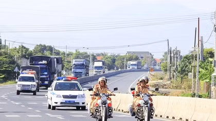 Chuyên gia giao thông lý giải việc ban hành Luật Trật tự an toàn giao thông đường bộ