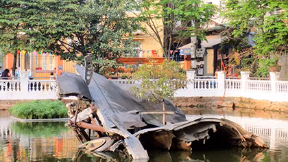 Hồ Hữu Tiệp nơi “an nghỉ” của “pháo đài bay” B.52