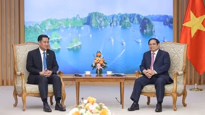 Thủ tướng tiếp Bộ trưởng, Chủ nhiệm Văn phòng Phủ Thủ tướng Lào