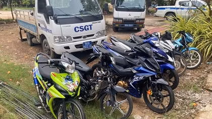 Ngăn chặn nhóm thanh niên tụ tập so kè tốc độ