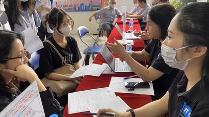 Nan giải thiếu hụt lao động