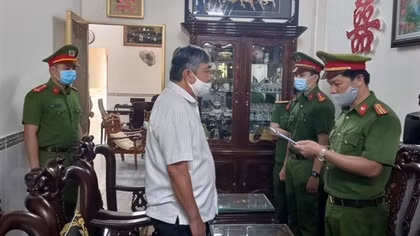 Bắt nguyên Phó Giám đốc Sở Tư pháp và Phó Cục trưởng Cục thuế