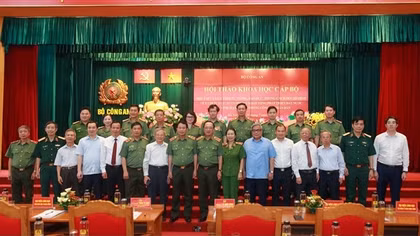 Lực lượng CAND chuyển từ học tập sang làm theo Bác từ việc nhỏ, thiết thực hàng ngày