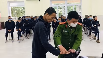 Cấp căn cước công dân cho gần 200 người lang thang, tâm thần