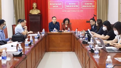 Tôn vinh sách và cổ vũ phát triển văn hóa đọc