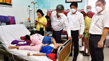 Vụ ngộ độc thực phẩm ở Nha Trang: Còn 211 học sinh đang điều trị
