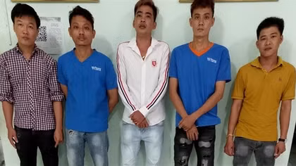 Bị nhắc nhở trong đám giỗ, gọi côn đồ đến "rửa hận"