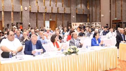 Khai mạc Hội nghị Hòa bình Hà Nội