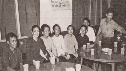 Khách từ “Mỹ” qua