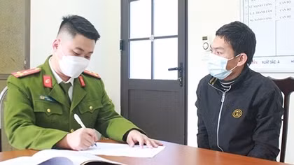 Luồn rừng bắt “sói hoang” trong giá rét