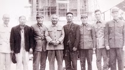 Hồi ức về Thứ trưởng Nguyễn Minh Tiến qua lời kể của phu nhân và con gái