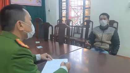 Bắt đối tượng nhiều lần giao cấu với trẻ vị thành niên