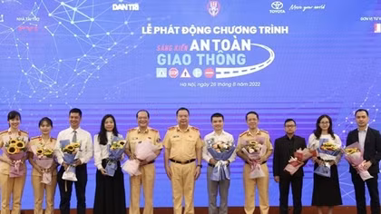 Huy động sức mạnh trí tuệ của người dân trong bảo đảm an toàn giao thông