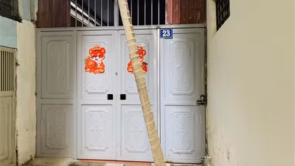 Dân kêu trời vì mưa ngập do lấn chiếm đất công