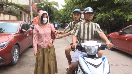 Khởi tố 2 đối tượng cướp giật tài sản ở chợ Hạ Long 3