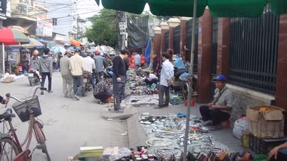 Nào đi chơi phố Chợ Hàng