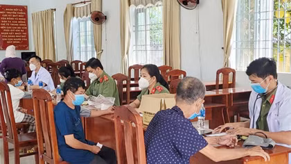 Công an tỉnh Tây Ninh tặng nhà cho lực lượng nòng cốt đảm bảo ANTT