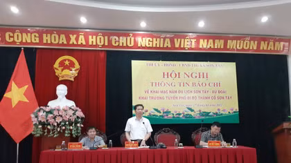 Phố đi bộ Thành cổ Sơn Tây có gì đặc biệt
