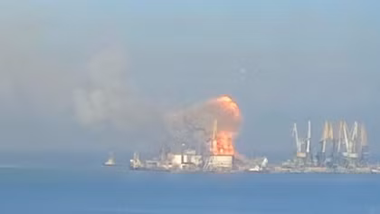 Ukraine tuyên bố đánh chìm tàu đổ bộ Nga ở biển Azov