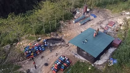 Thuê đất trong rừng sâu, mở cơ sở tái chế dầu nhớt trái phép